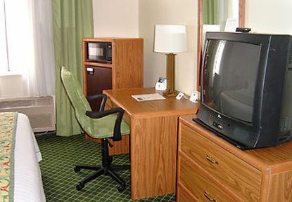 Fairfield Inn & Suites Peru Habitación foto