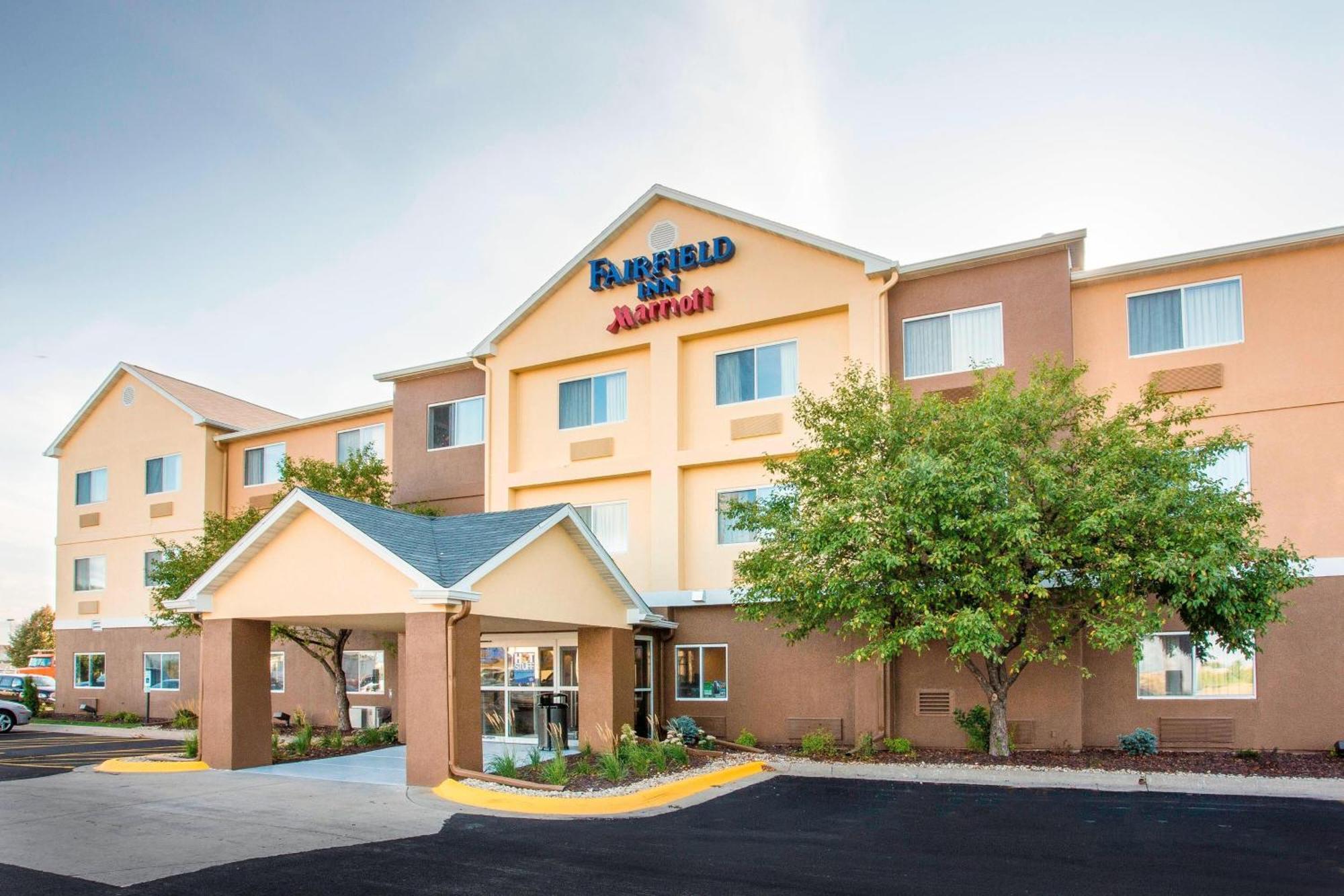 Fairfield Inn & Suites Peru Exterior foto
